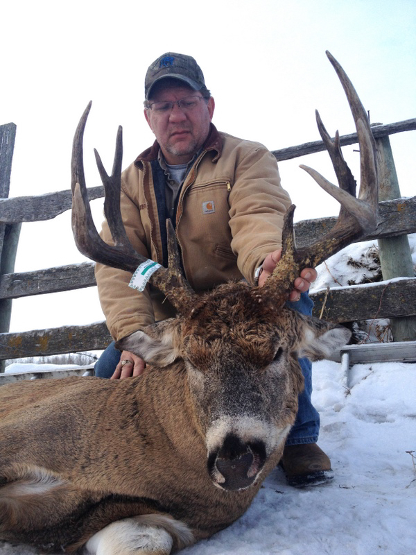 Trophy Whitetail Deer Pictures 5 – Safaris North Outfitters